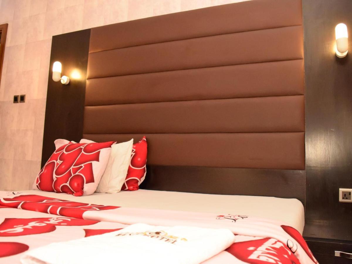 Bana Hotel & Suites Lagos Dış mekan fotoğraf