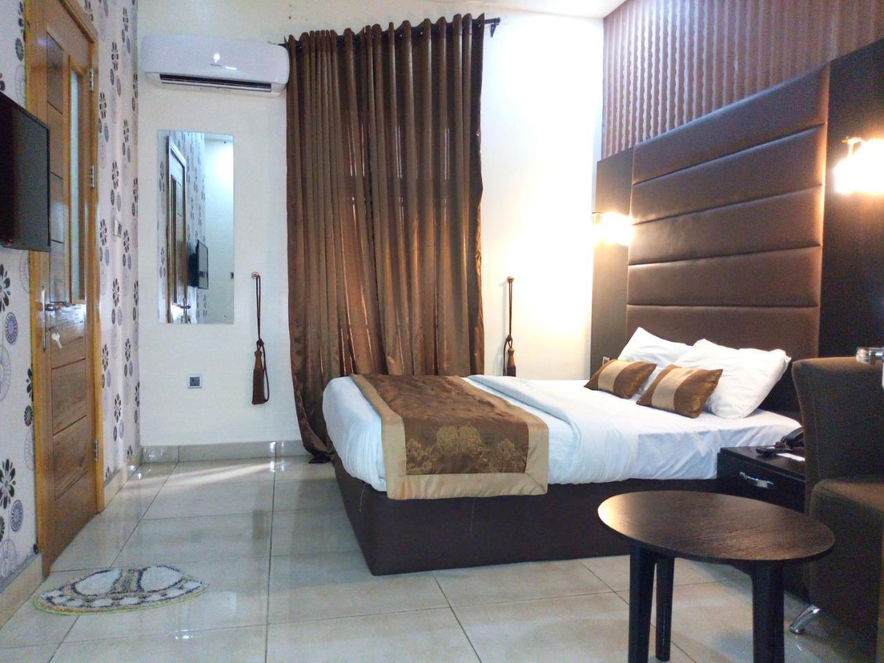 Bana Hotel & Suites Lagos Dış mekan fotoğraf