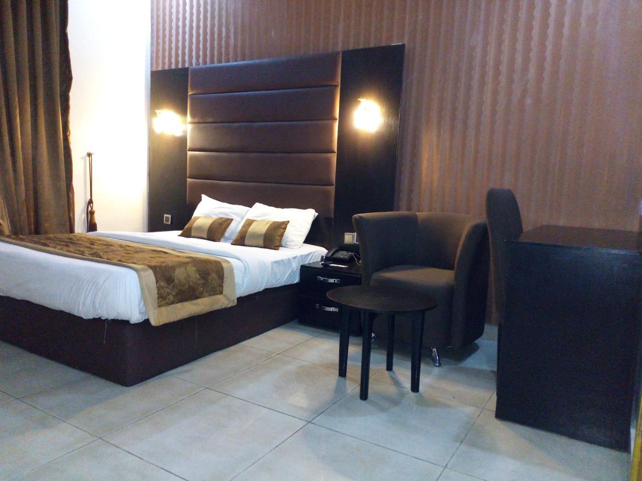 Bana Hotel & Suites Lagos Dış mekan fotoğraf
