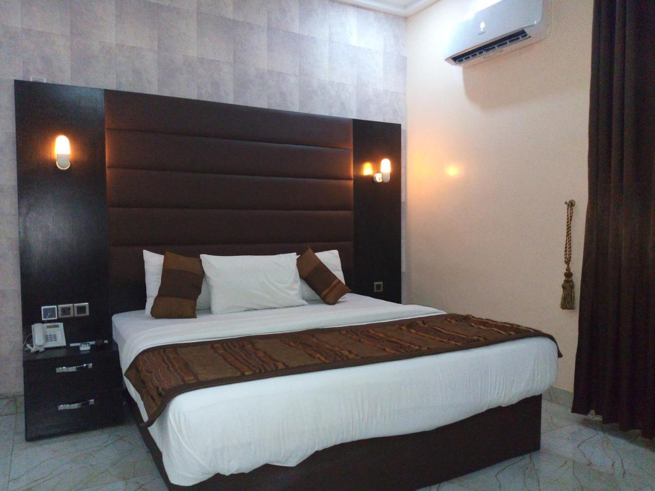 Bana Hotel & Suites Lagos Dış mekan fotoğraf