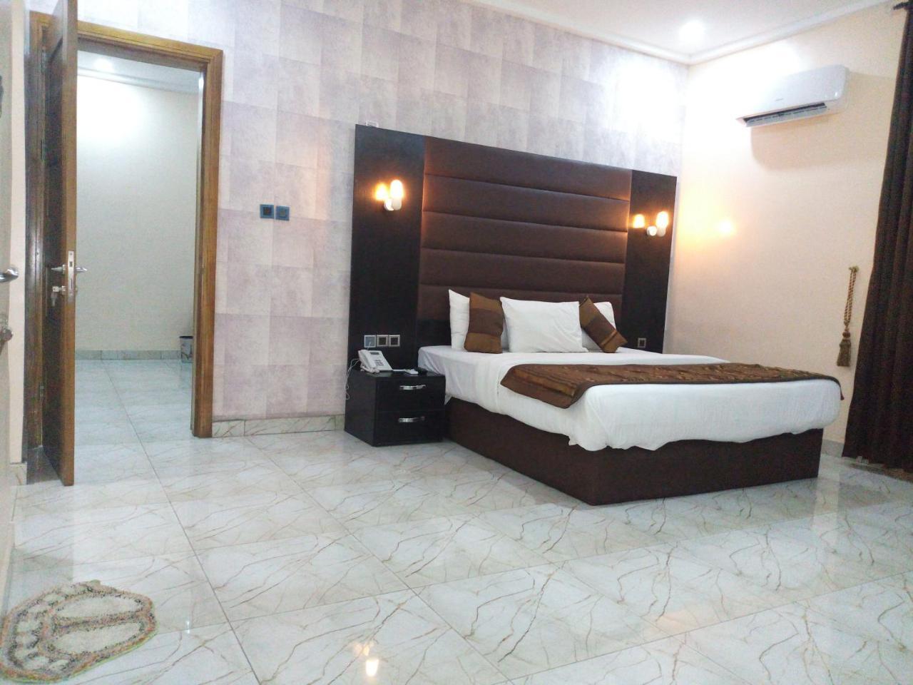 Bana Hotel & Suites Lagos Dış mekan fotoğraf